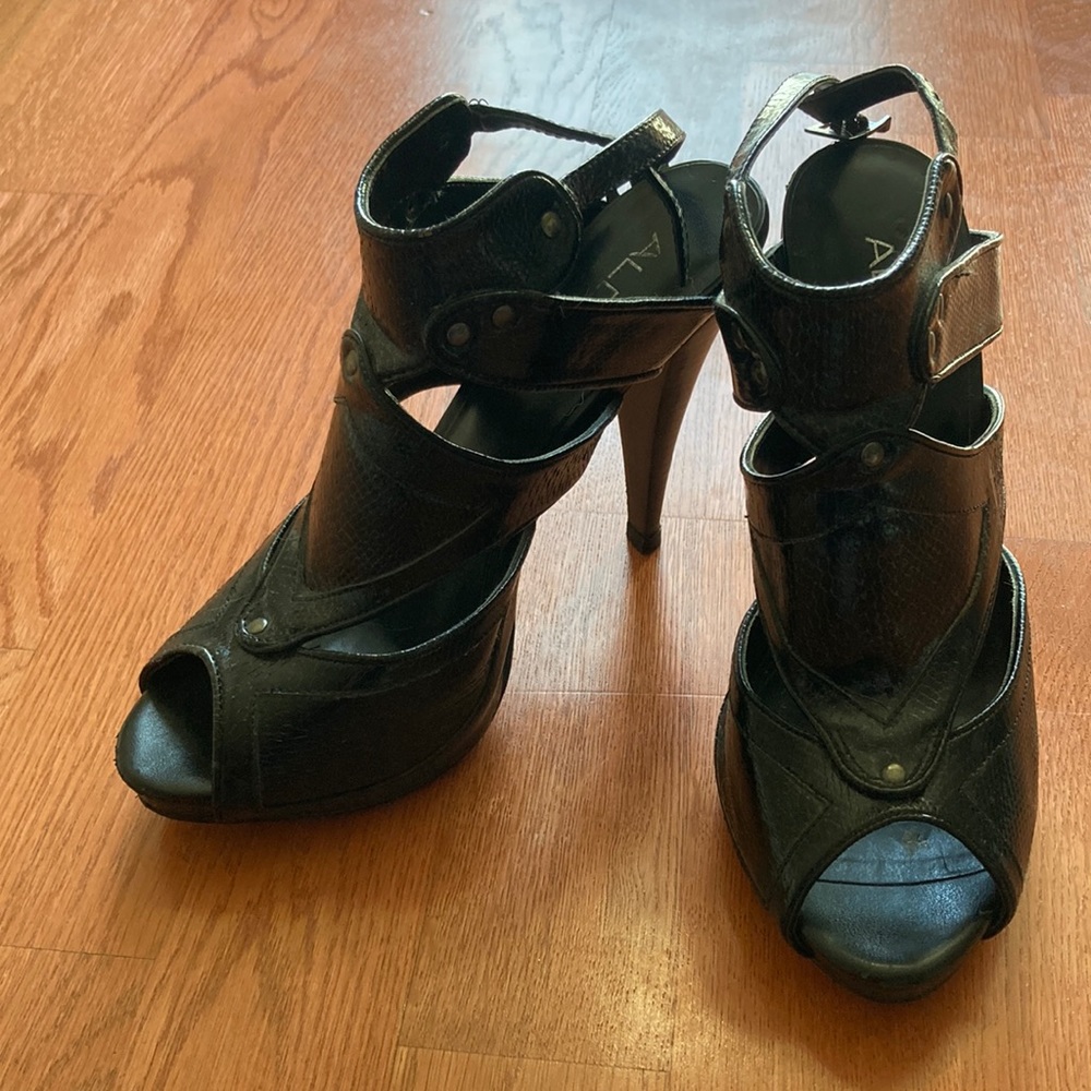 Aldo black sexy heels